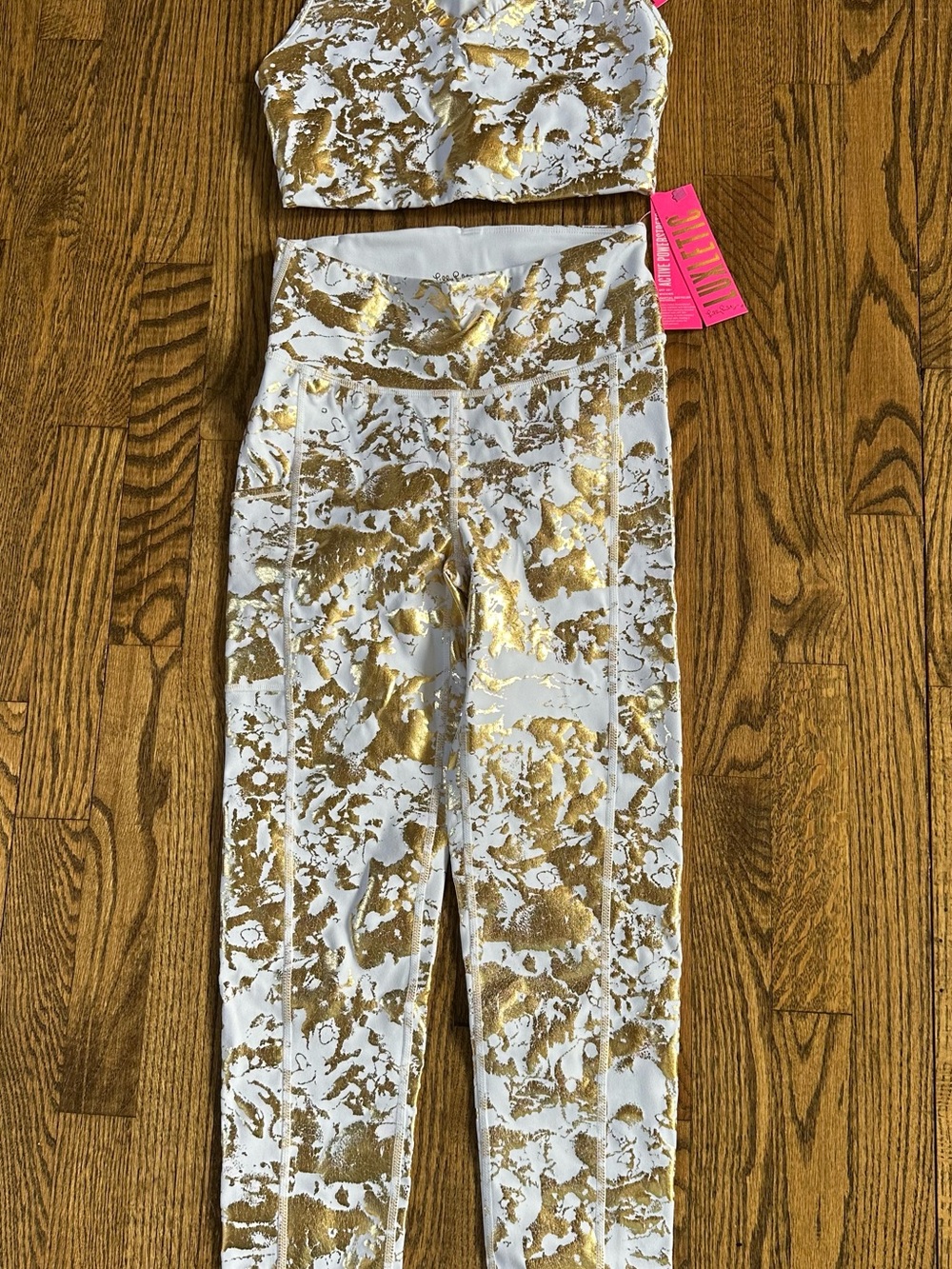 Lilly Pulitzer White and Gold Metallic Luxletic Sports Bra and Leggings NWT Sz S